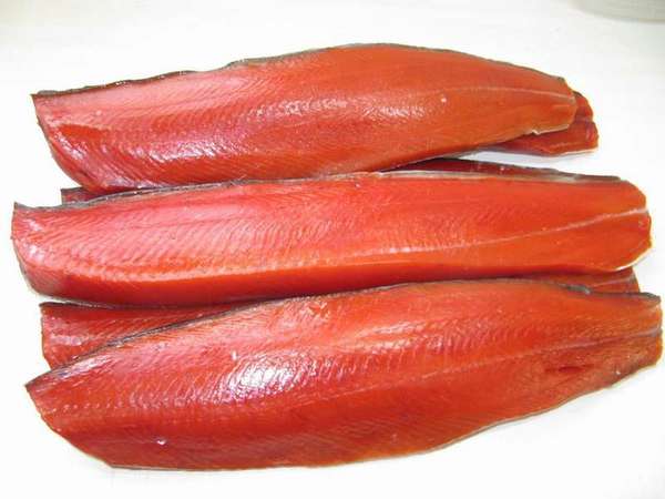 Сравнение кижуча и семги: как выбрать лучшую рыбу?